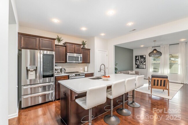 Building Photo - 3917 Bighorn Wy