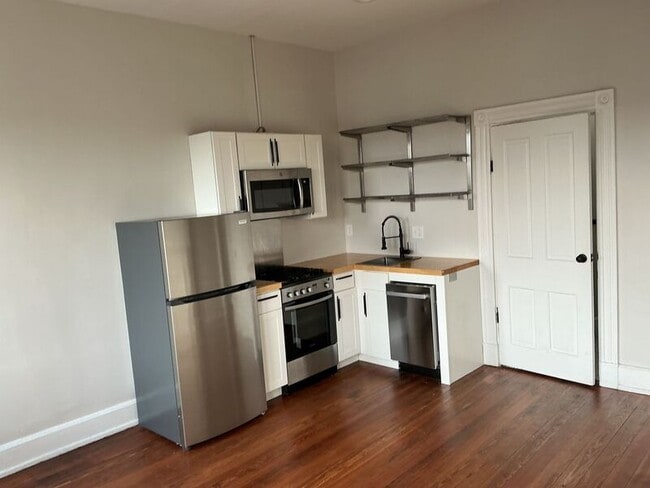 Building Photo - 920 Washington Ave