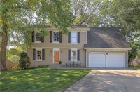 Building Photo - 4 Bedroom 2.5 Bath Beautiful Home in Olath...