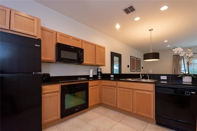 Building Photo - 3050 Yellow Lantana Ln