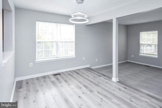 Building Photo - 9815 Berrywood Ct