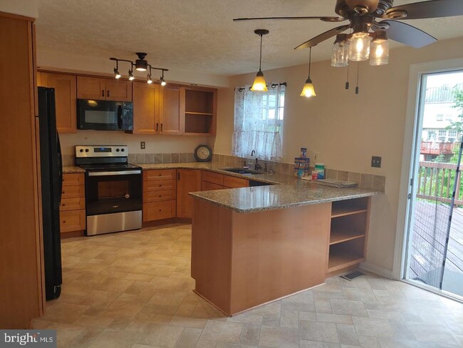 Building Photo - 152 Laurel Woods Ct