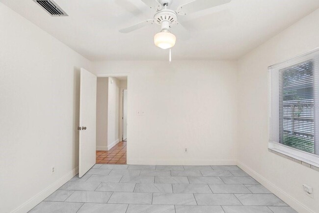 Building Photo - 13919 Wellesford Way