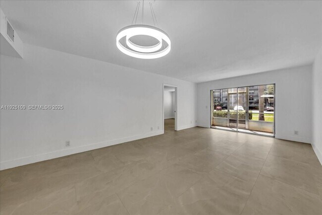 Building Photo - 650 SW 124th Terrace