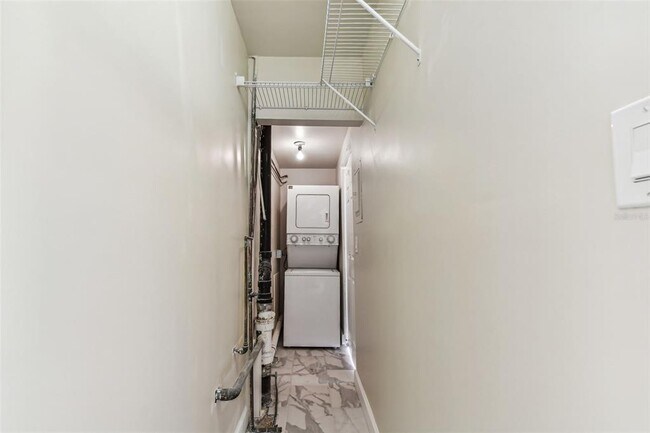 Building Photo - 223 148th Ave