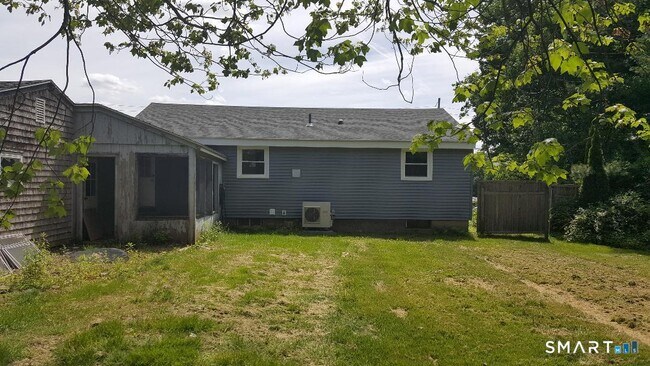 Building Photo - 381 Merrow Rd