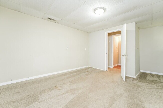 Building Photo - 2081 Countydown Ln