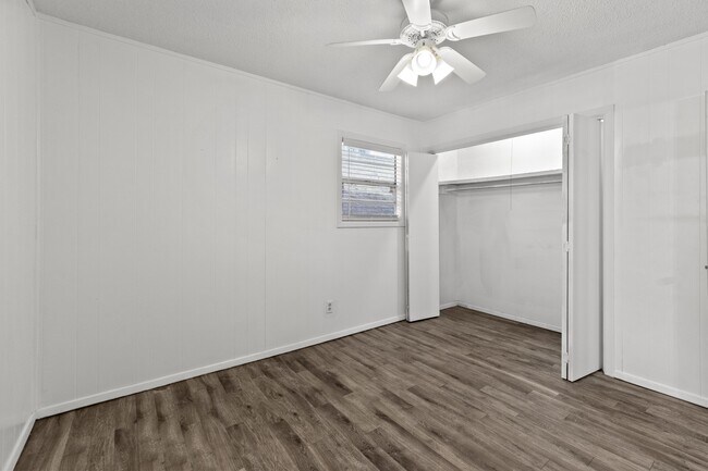 Building Photo - 110 Apache Hills Dr