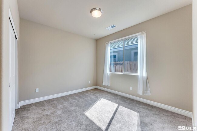 Building Photo - 4942 Monrovia Dr