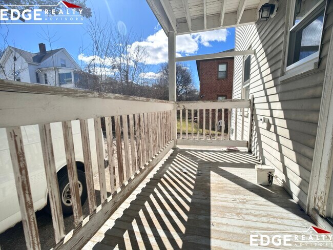 Building Photo - 53 Beechcroft St