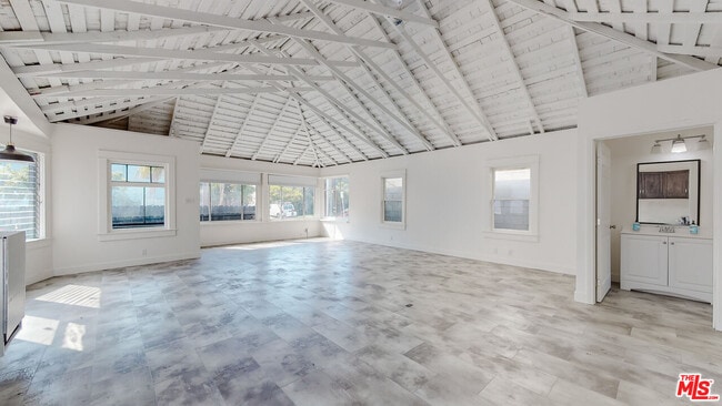Building Photo - 2221 Neilson Way