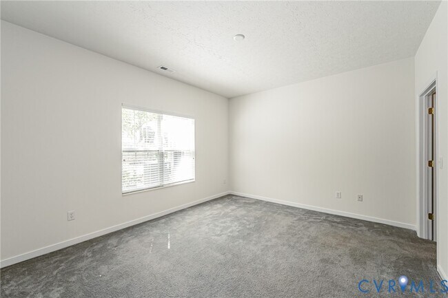 Building Photo - 7301 Norwood Pond Pl