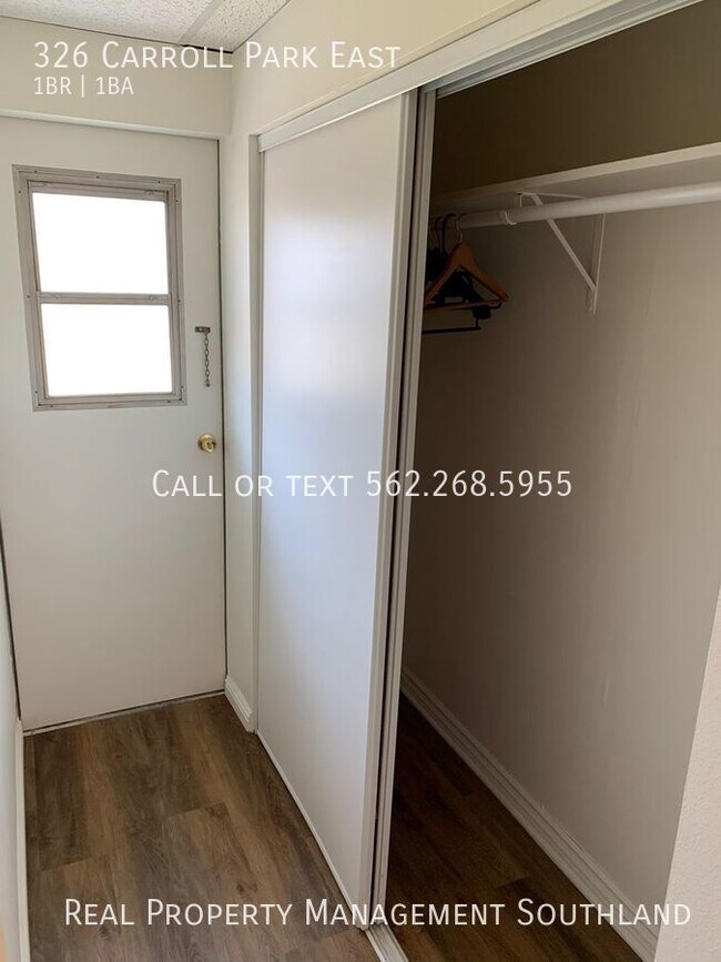 Building Photo - Studio Apartment for Rent in Long Beach