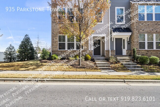 Building Photo - 935 Parkstone Towne Blvd