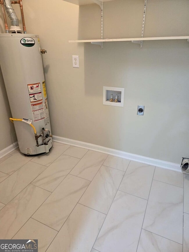 Building Photo - 3817 Captain Dr