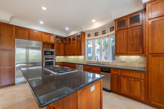 Building Photo - 1300 Elm Ave