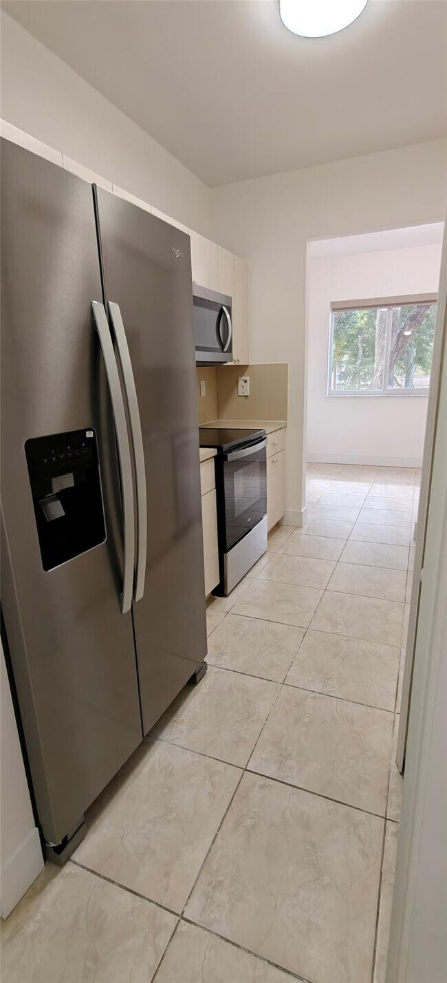 Building Photo - 7085 Nova Dr