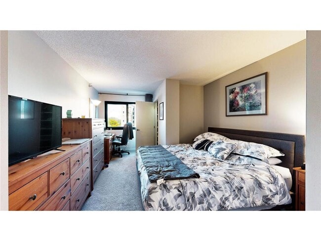 Building Photo - 3131 Excelsior Blvd