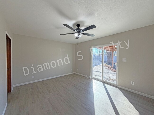 Building Photo - Charming 3 Bedroom Home with HUGE Shop!