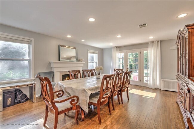 Building Photo - 24 Mt Dr