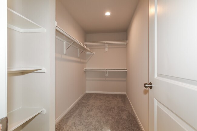 Building Photo - 13011 S Green Wing Cir
