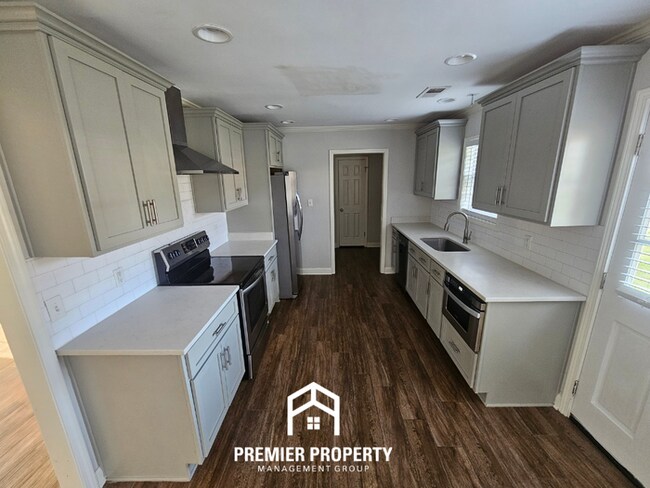 Building Photo - Executive 4BR Estate in Dogwood Trails | Houston High Schools & Designer Finishes