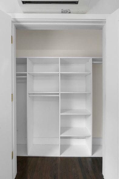 Building Photo - 556 1st St