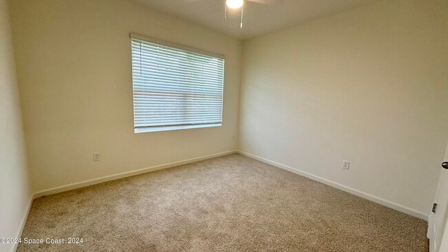 Building Photo - 6495 Topaz Dr