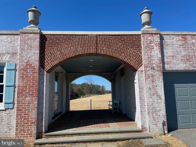 Building Photo - 2601 Butler Rd