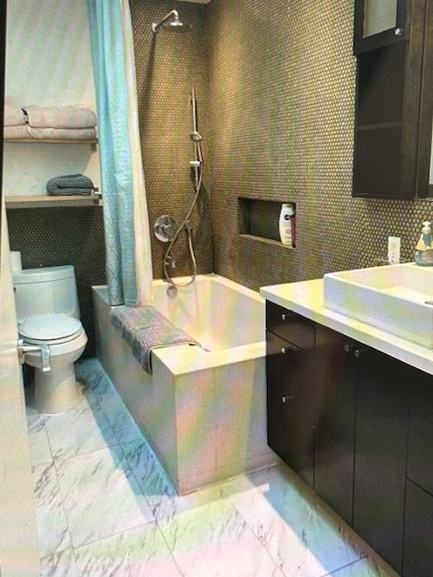 Building Photo - 2746 Stoner Ave