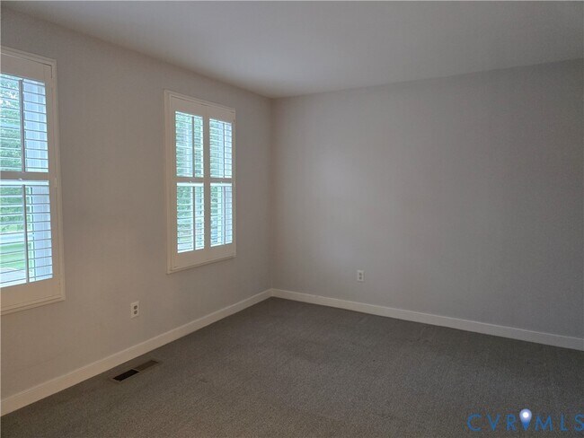 Building Photo - 1308 Maple Ave