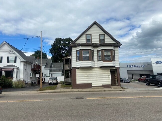 Building Photo - 155 E Central St
