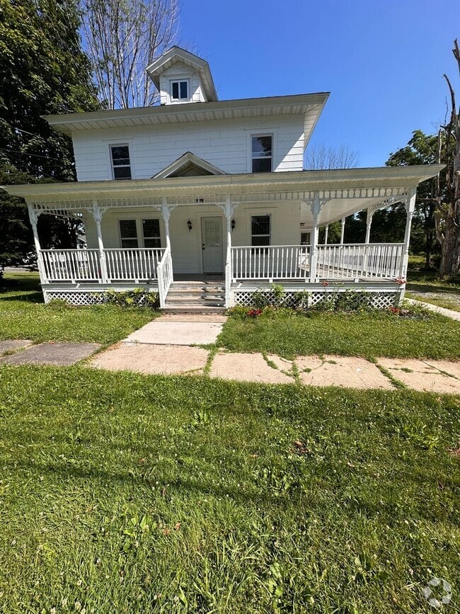 Building Photo - 5 Bedroom/1 bath Single family house