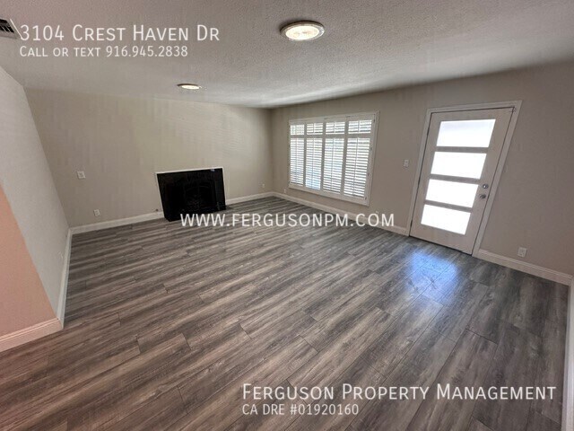 Building Photo - 3104 Crest Haven Dr