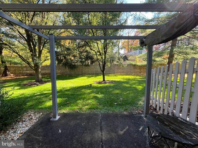 Building Photo - 42 Landmark Dr