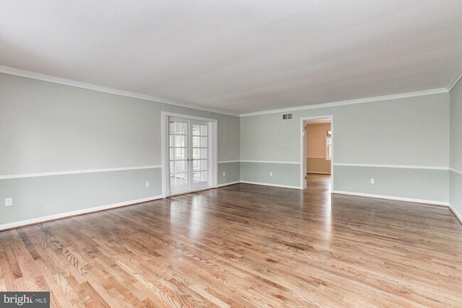 Building Photo - 6636 Isle of Skye Dr