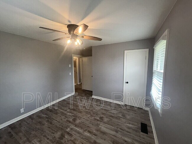 Building Photo - 2639 Woodberry Dr