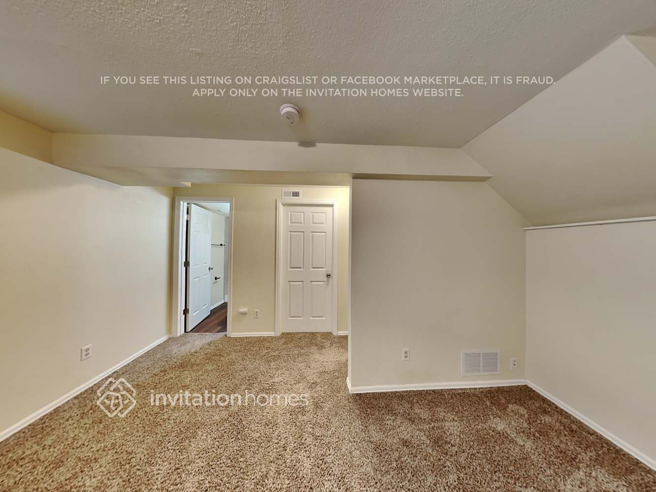 Building Photo - 2165 Bent Tree Ln