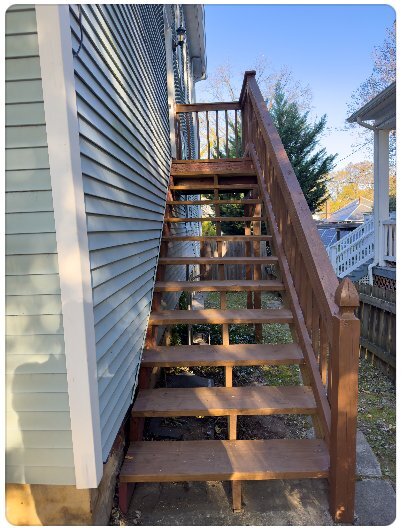 Building Photo - 1411 Clarke Ave SW