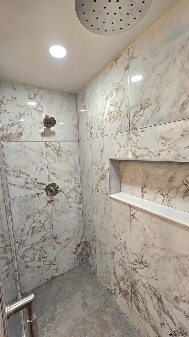 Building Photo - 2008 S 14th Ave