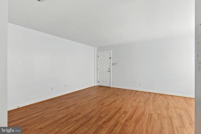 Building Photo - 709 Brandywine St SE