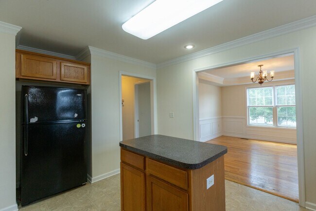 Building Photo - 59 Stork Ln