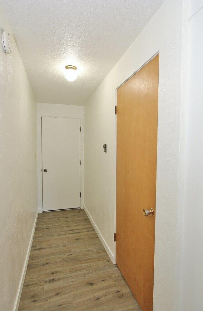 Building Photo - 1407 Ellis Ave