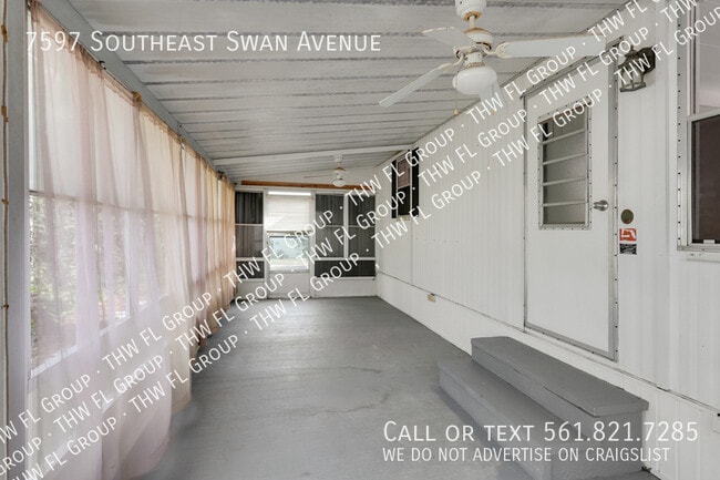 Building Photo - 7597 SE Swan Ave