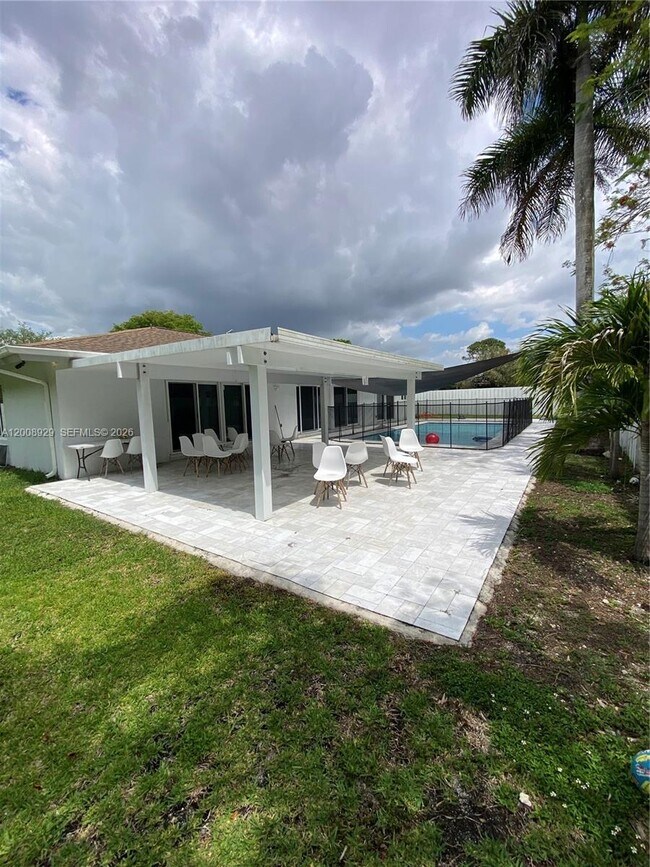 Building Photo - 11121 SW 110th Rd