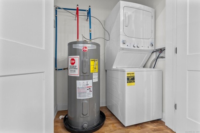 Building Photo - 234 Greene St