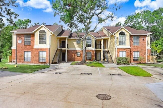 Building Photo - 8702 Mallard Reserve Dr