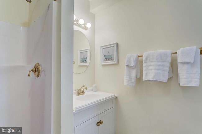 Building Photo - 2909 Butler Rd