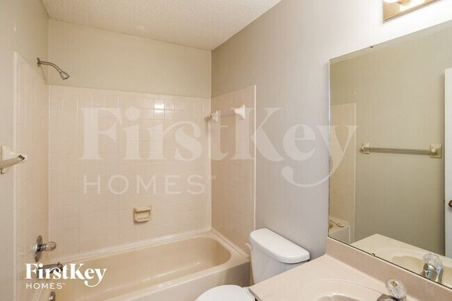 Building Photo - 4932 Water Fowl Ln