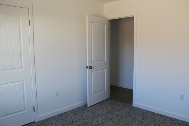 Building Photo - Sydney Park Home - New Home For Rent with ADU (Additional Dwelling Unit) with Solar